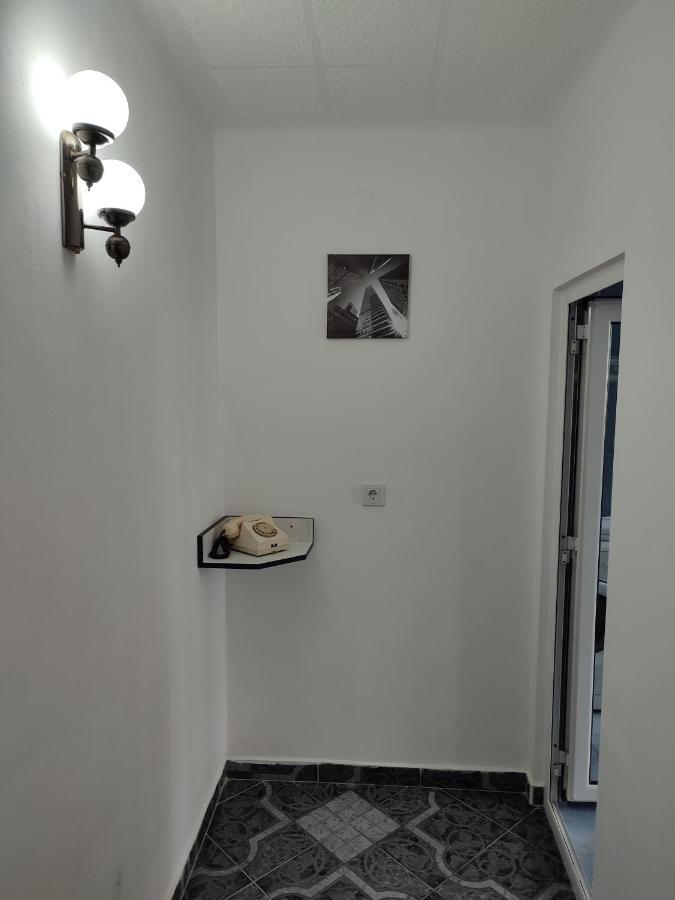 Lafru Apartment Zarnesti Ngoại thất bức ảnh